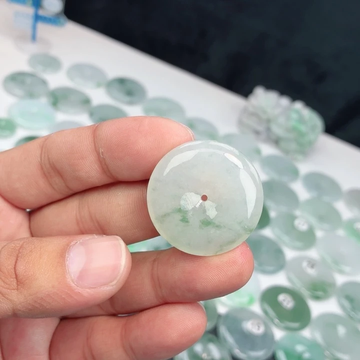 翡翠未镶嵌颈饰缅甸天然A货翡翠31.3-6.4