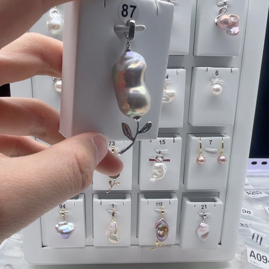 合金颈饰淡水珍珠