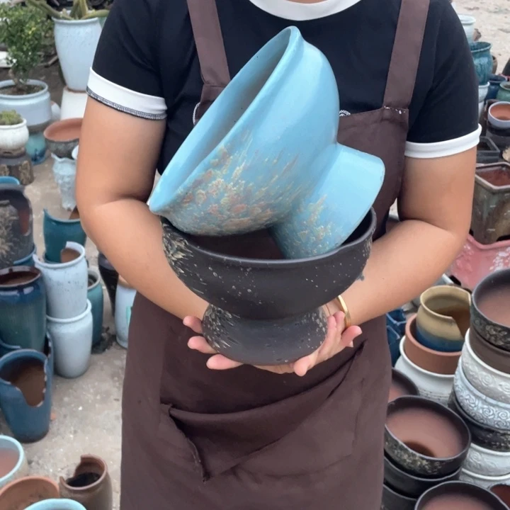 紫砂花盆口20高15瑕疵瑕疵