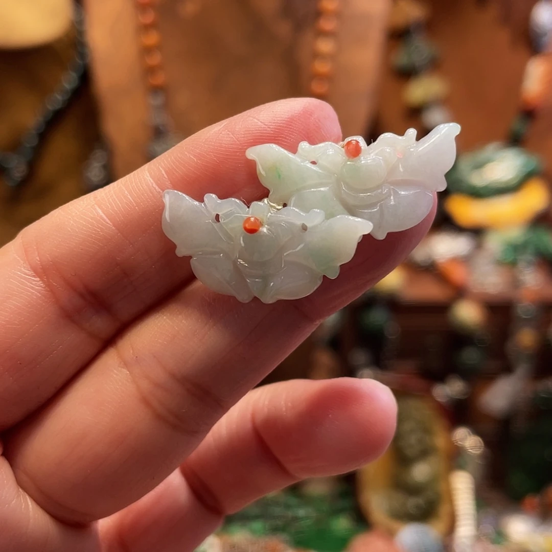 【闪购商品】吊坠(赠链)未镶嵌翡翠