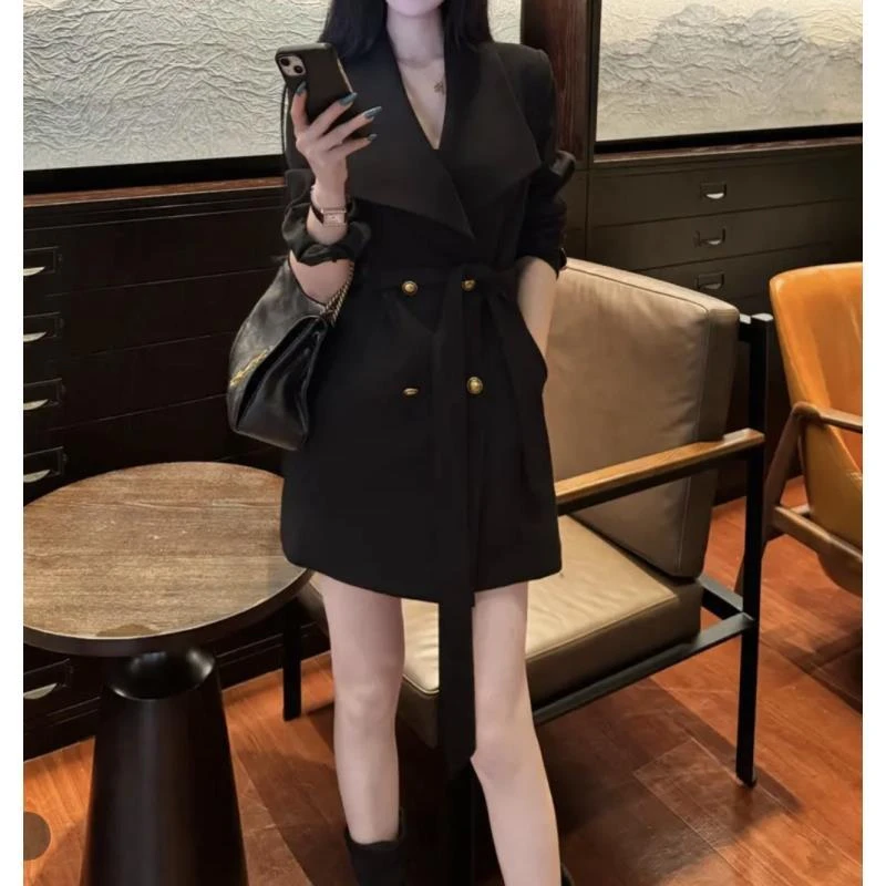 【婷婷】2025秋冬新款时尚洋气19503修身大翻领子风衣