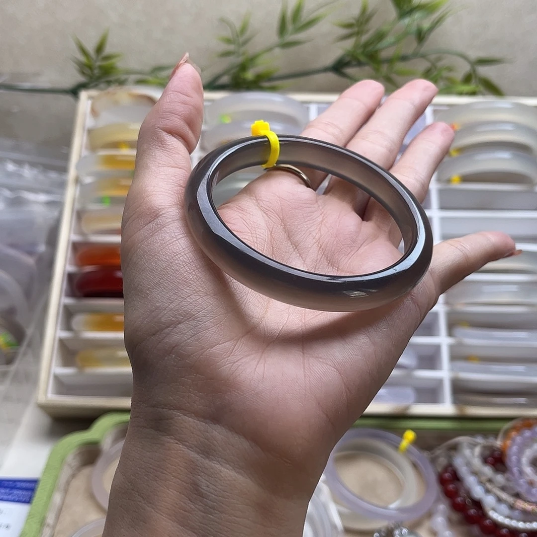手镯玛瑙/玉髓合金