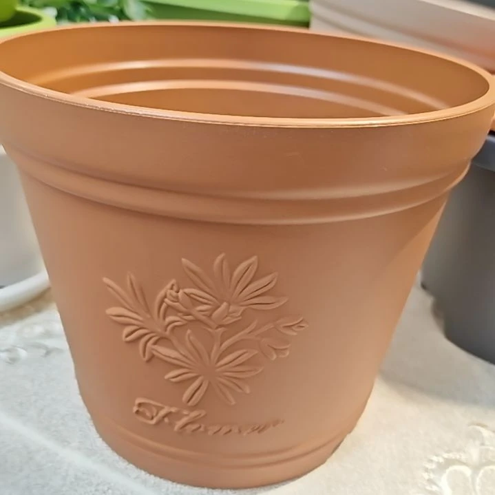 树脂彩*浮雕外口径22.6，陶红色3个带托