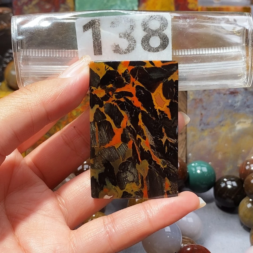 未镶嵌天然北票硅化玉吊坠硅化玉