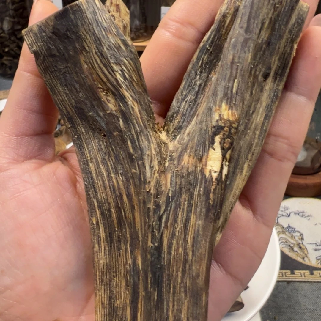 沉香手把件C*棋楠红棋手把件49克