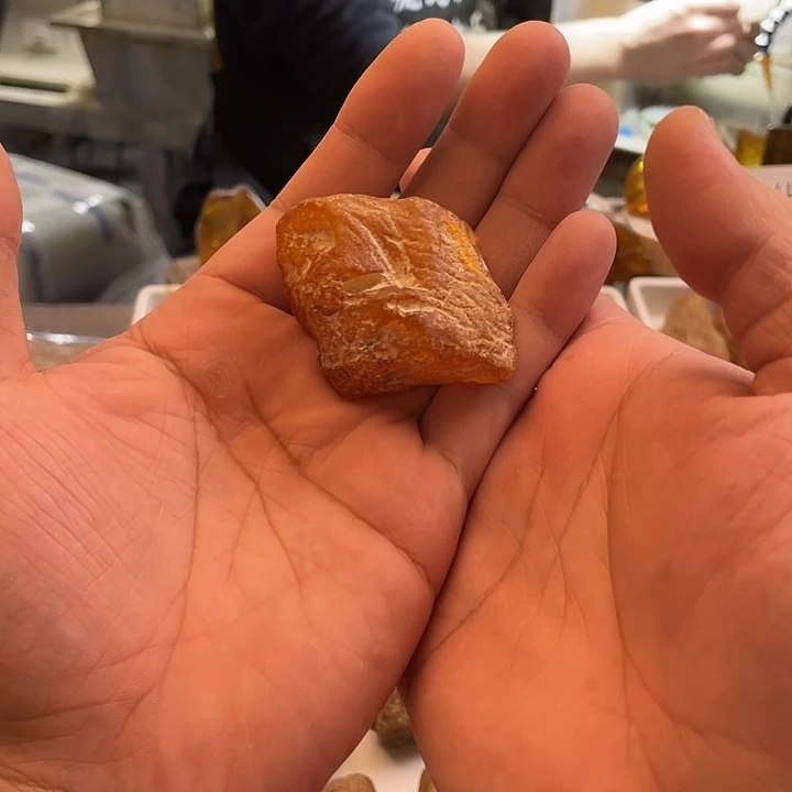 皮***…琥珀未镶嵌裸石天然琥珀蜜蜡