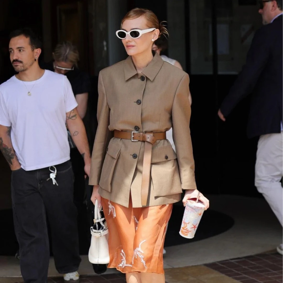 未使用 Prada/普拉达 女士西服外套 40码 06716