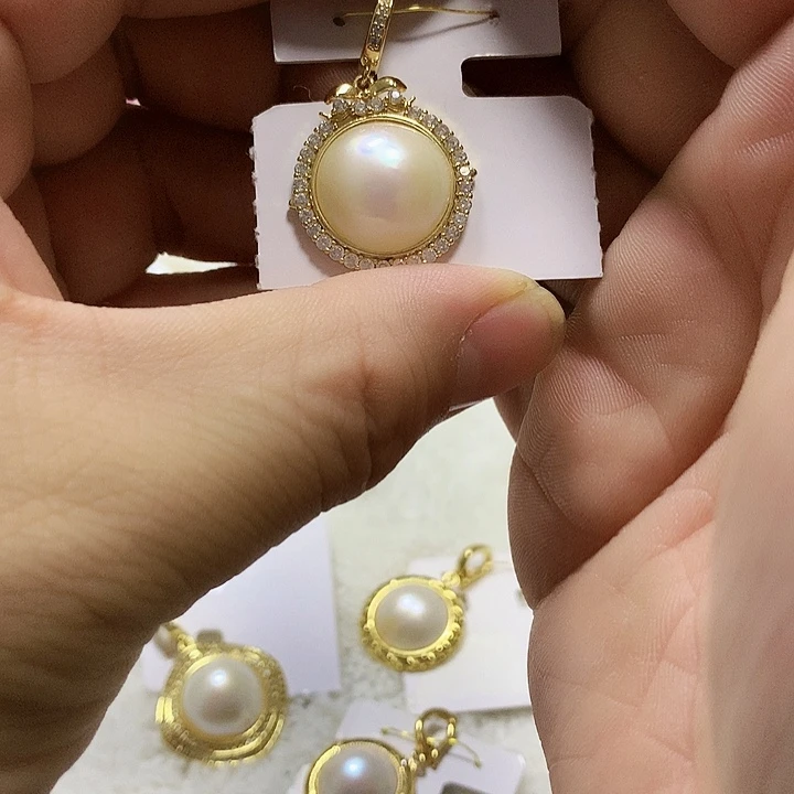 拼合珍珠（马贝珠）颈饰合金