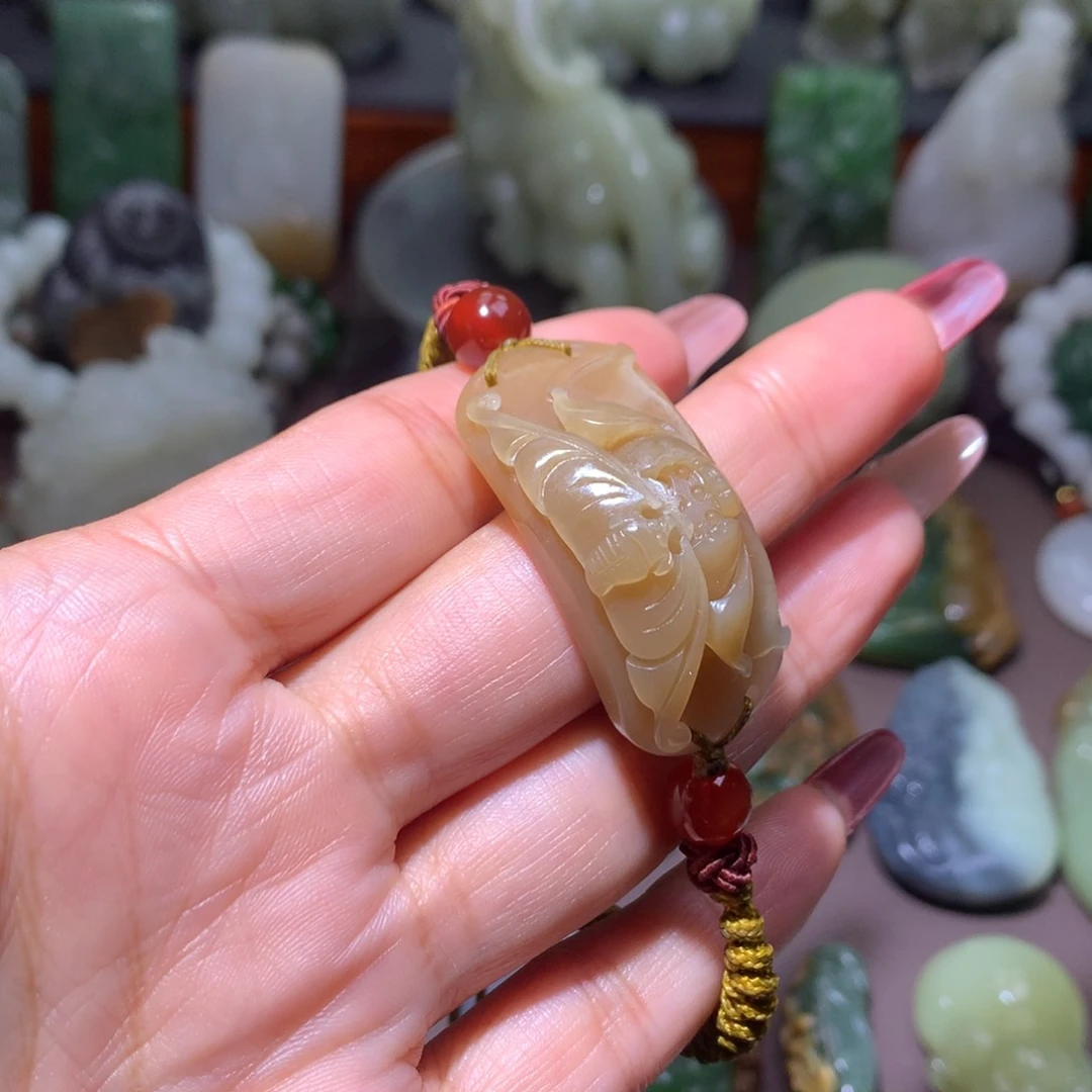 颈饰未镶嵌和田玉