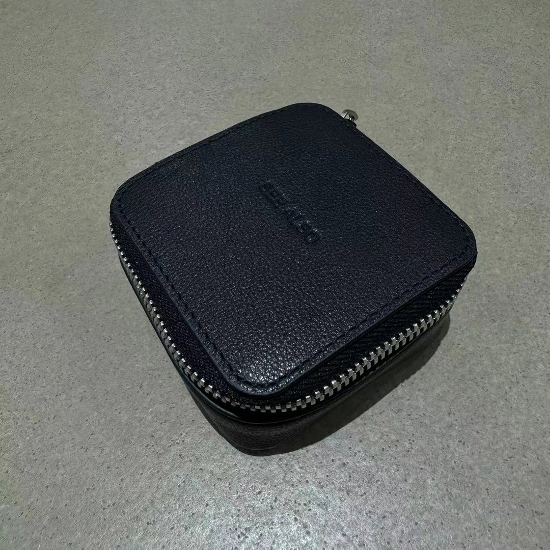 SEE ALSO 黑色牛皮钥匙包男女同款 LD4226