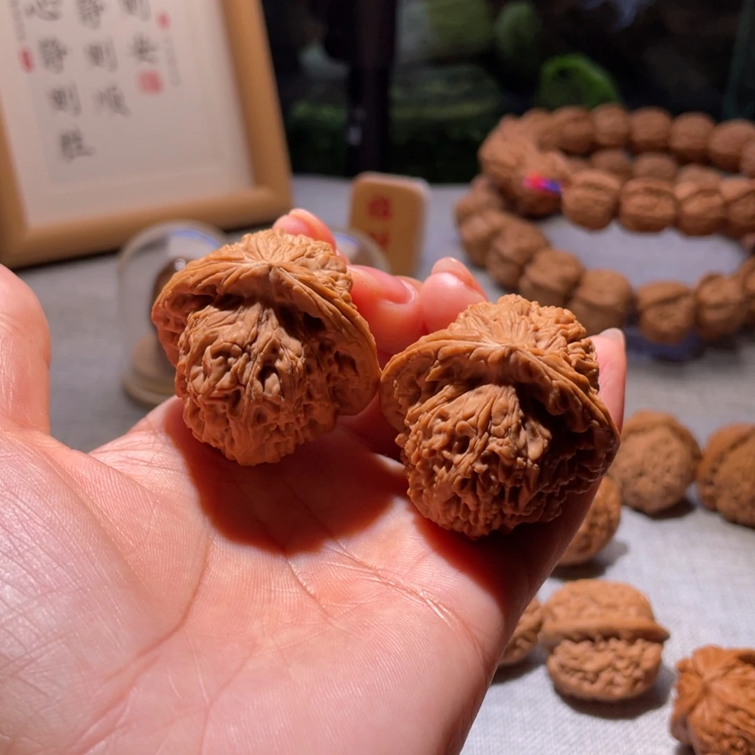 桃核把件40全品南疆石