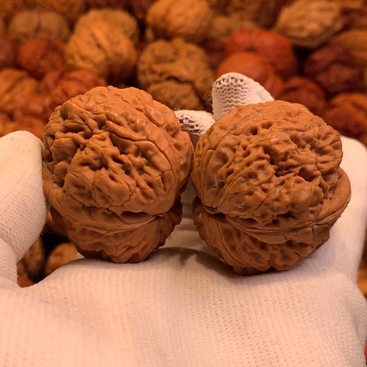 J***b文玩核桃吊坠37………