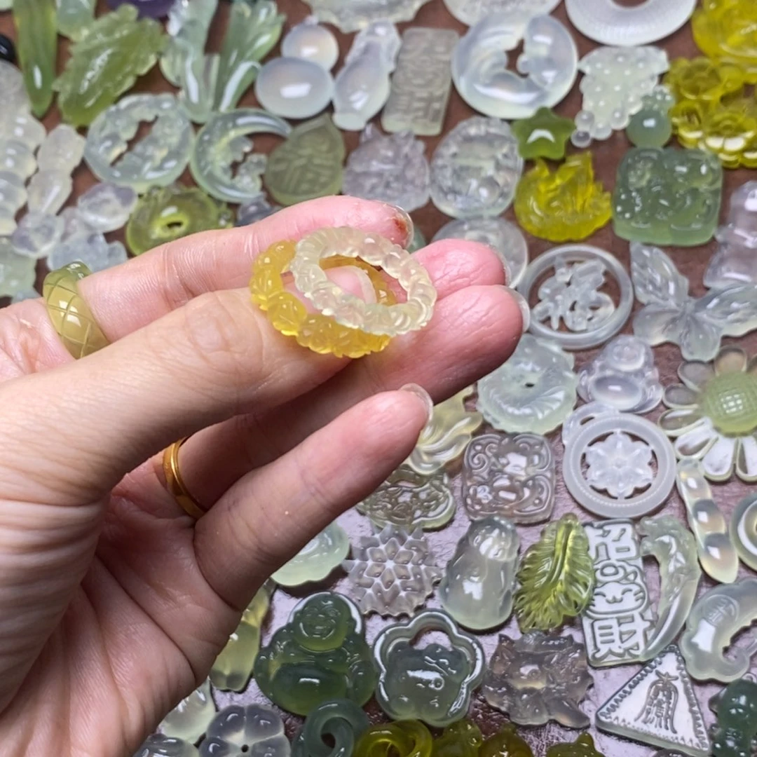 蛇纹石玉合金项链
