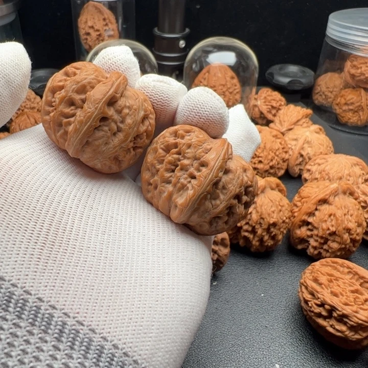 文玩核桃把件39.5全品元宝