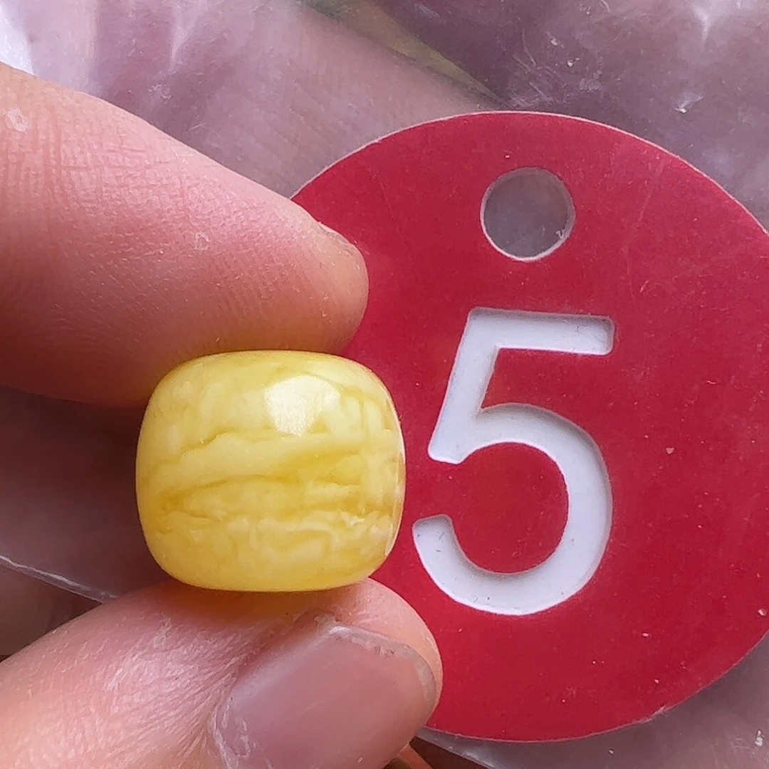 蜜蜡未镶嵌珠宝奇石12.5m m