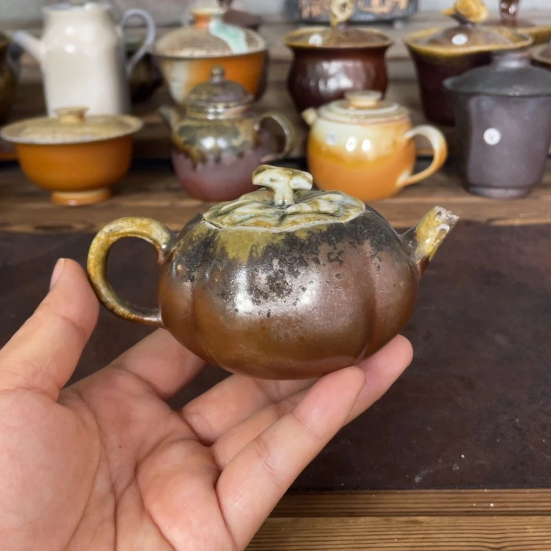 小柿子。   陶泥。  默认微瑕。