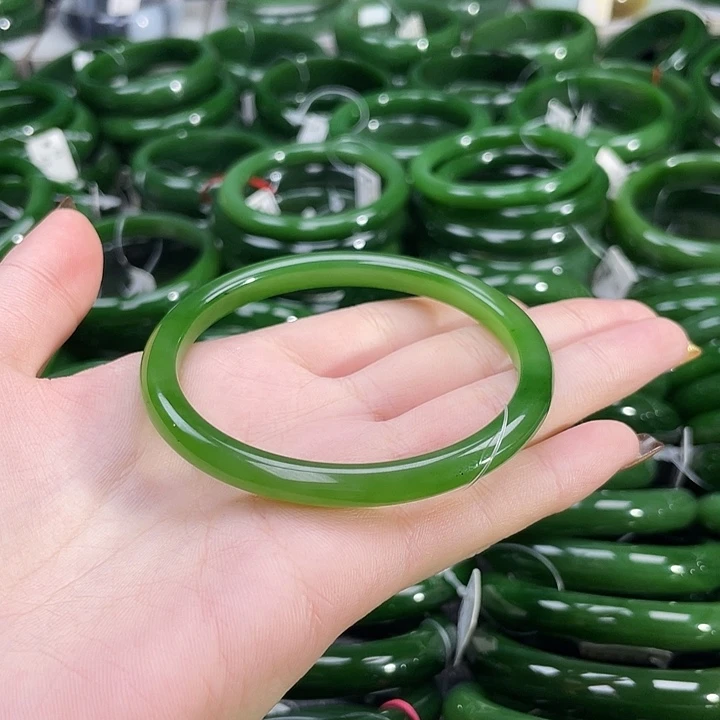 未镶嵌手镯和田玉（碧玉）