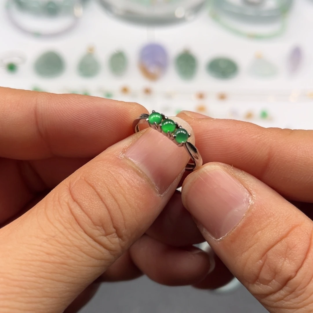 翡翠银S925镶嵌戒指福利