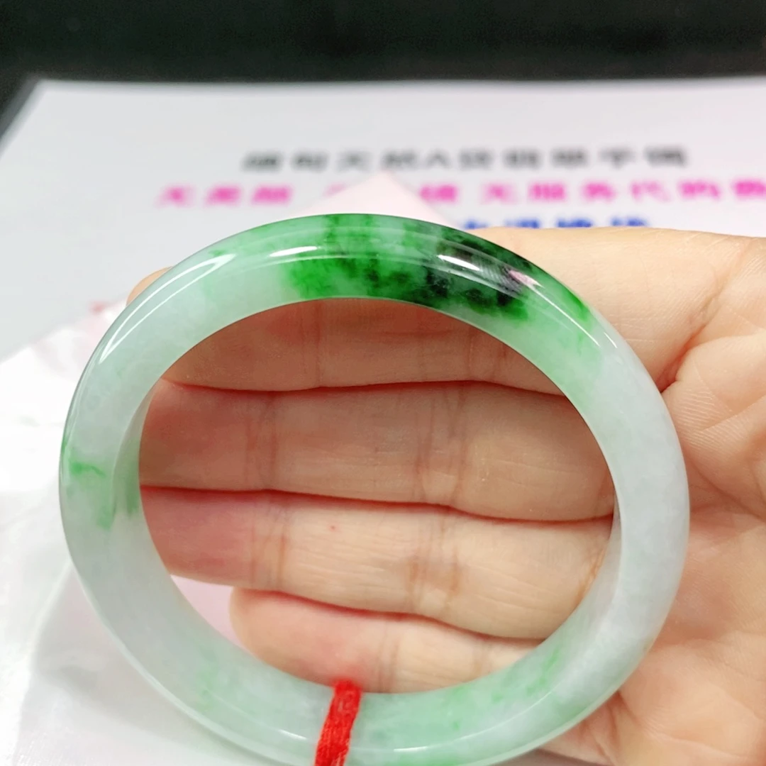 翡翠手镯未镶嵌55圈口正圈