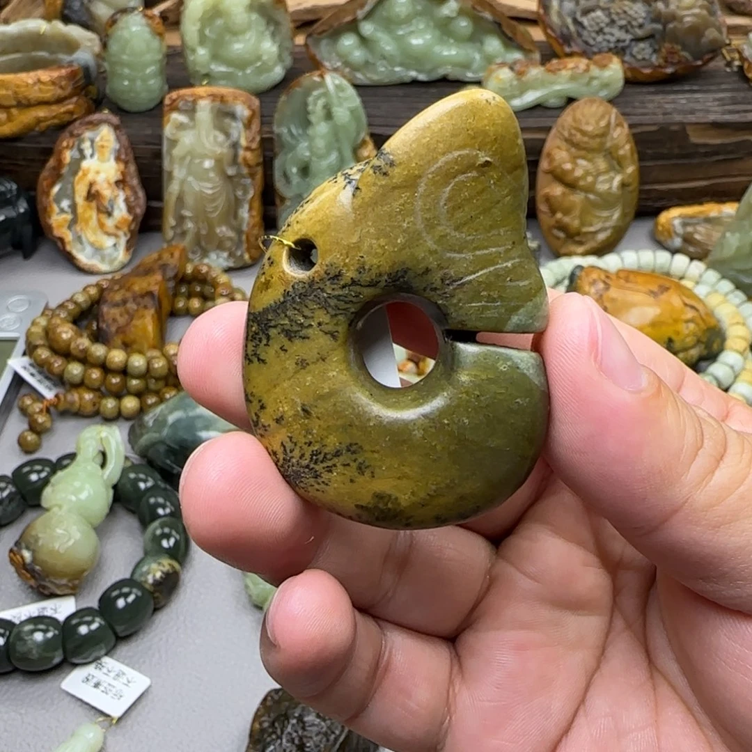 岫岩河磨玉（透闪石质玉）未镶嵌珠宝奇石