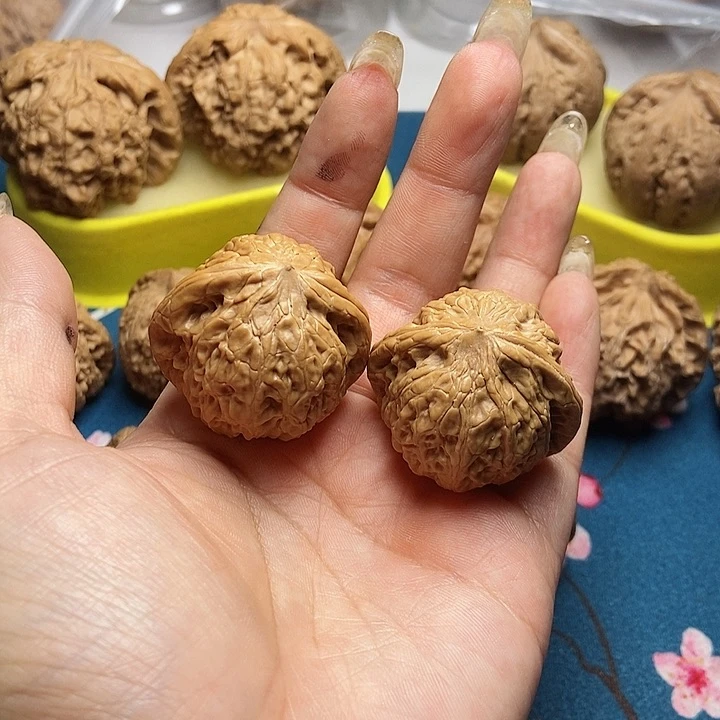 桃核吊坠用****3铁锤妹妹