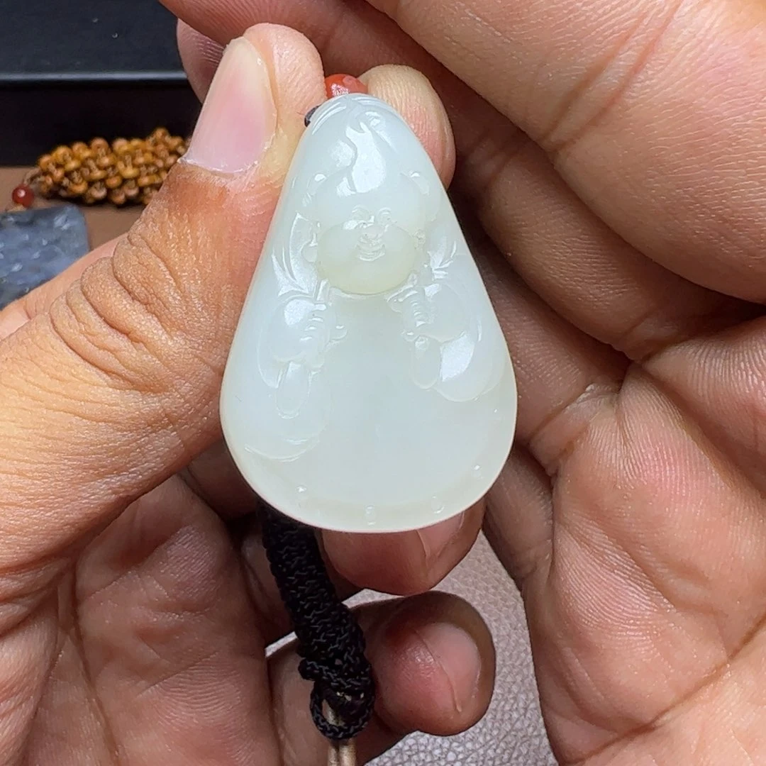 和田玉未镶嵌吊坠(不含链)知*