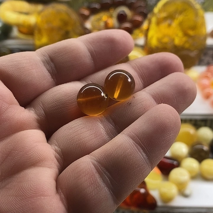 琥珀裸石未镶嵌单珠