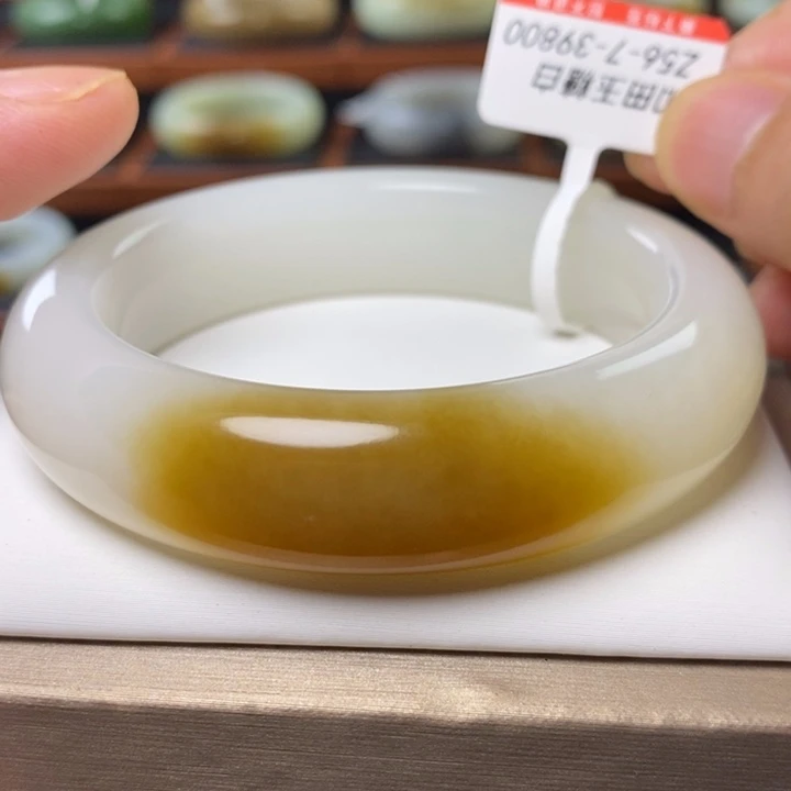 和田玉（糖玉）手镯未镶嵌