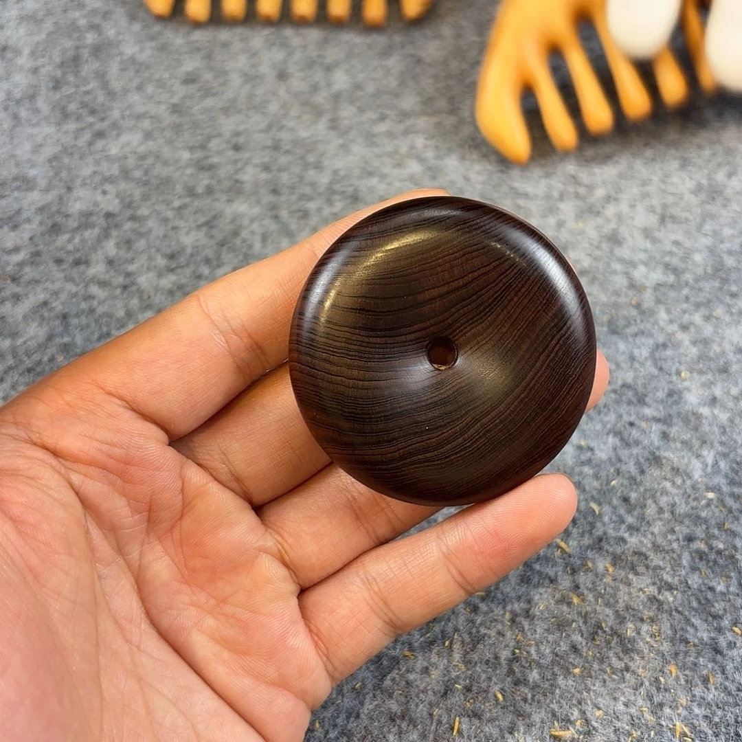 崖柏太行崖柏老师五灵脂把件精品