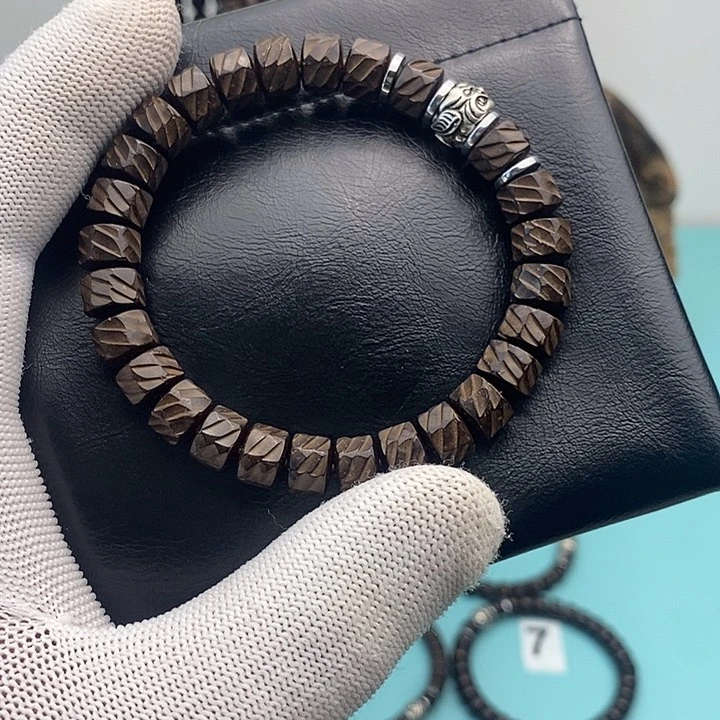 椰蒂手串9龙鳞搭配吞金兽