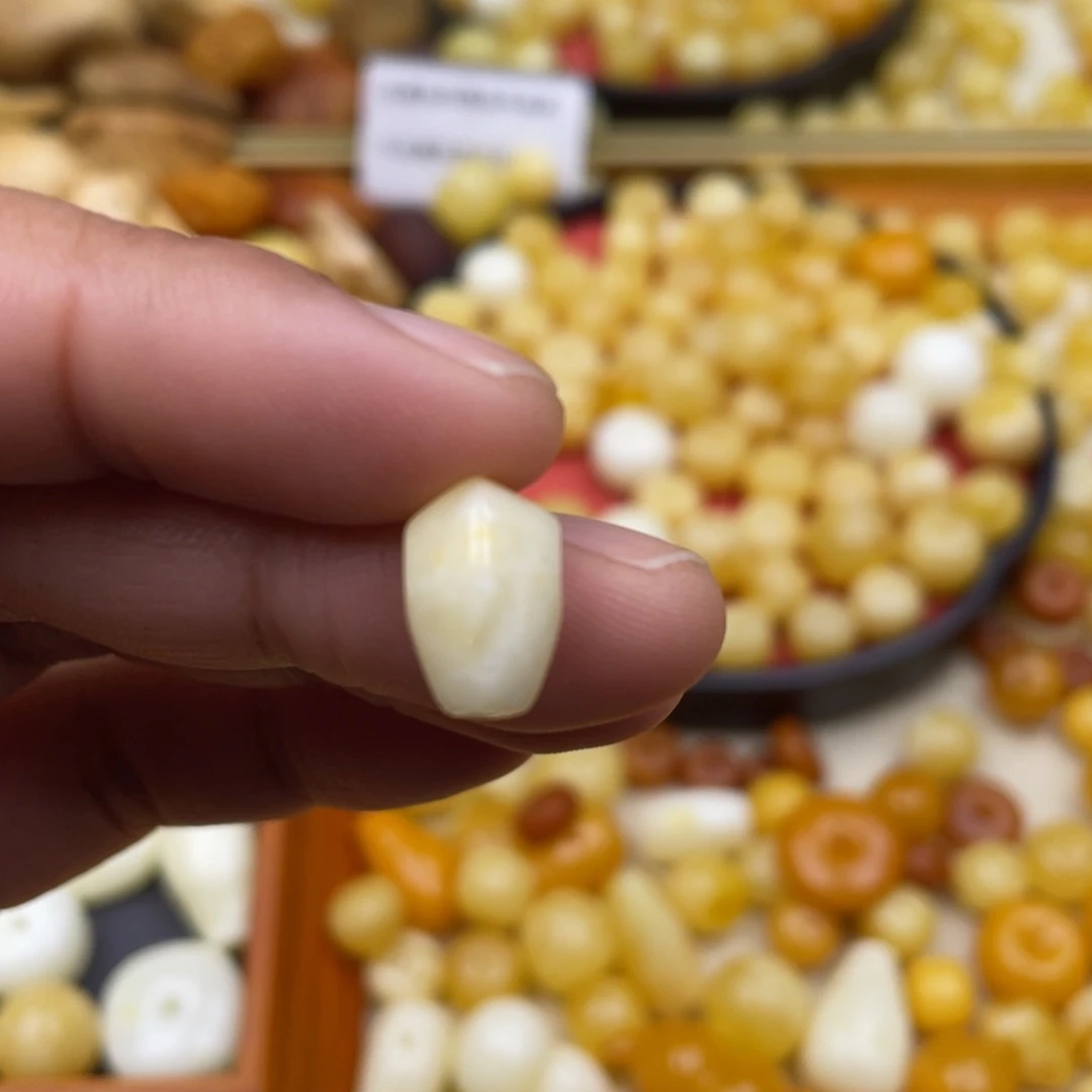 琥珀珠宝奇石未镶嵌8.8 微粉