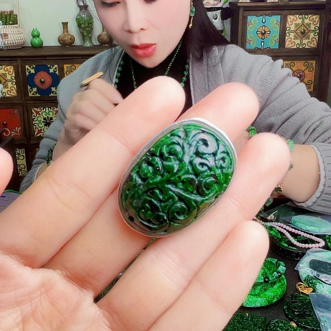 颈饰银S925镶嵌翡翠多样性