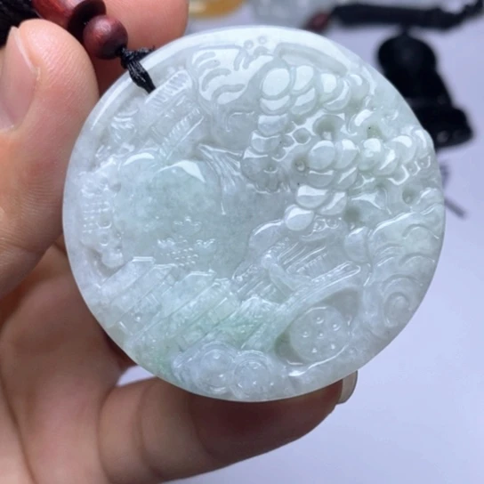 翡翠未镶嵌颈饰翡翠