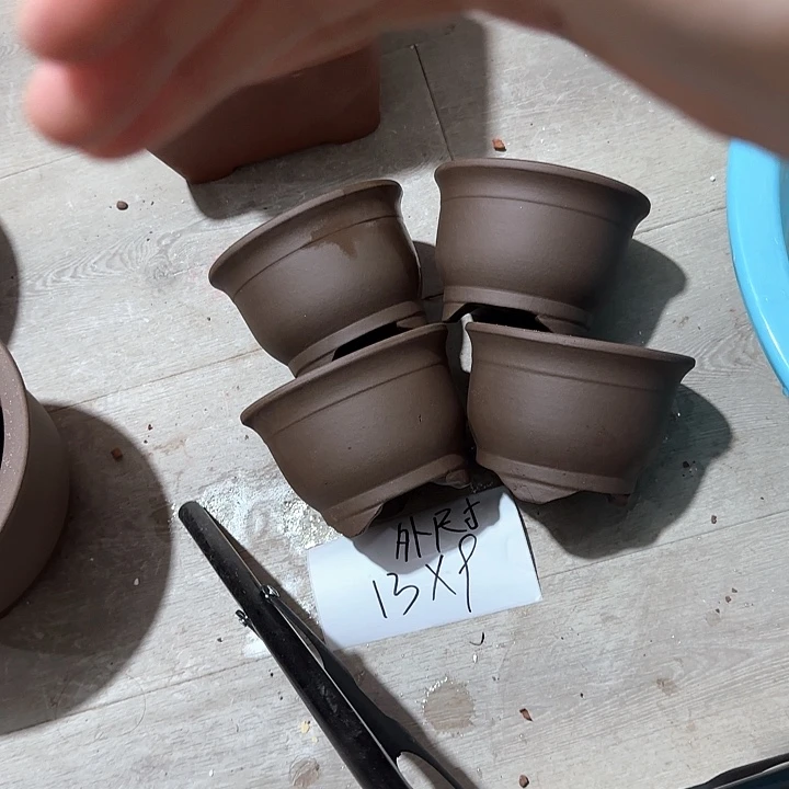 紫砂花盆破损包哦