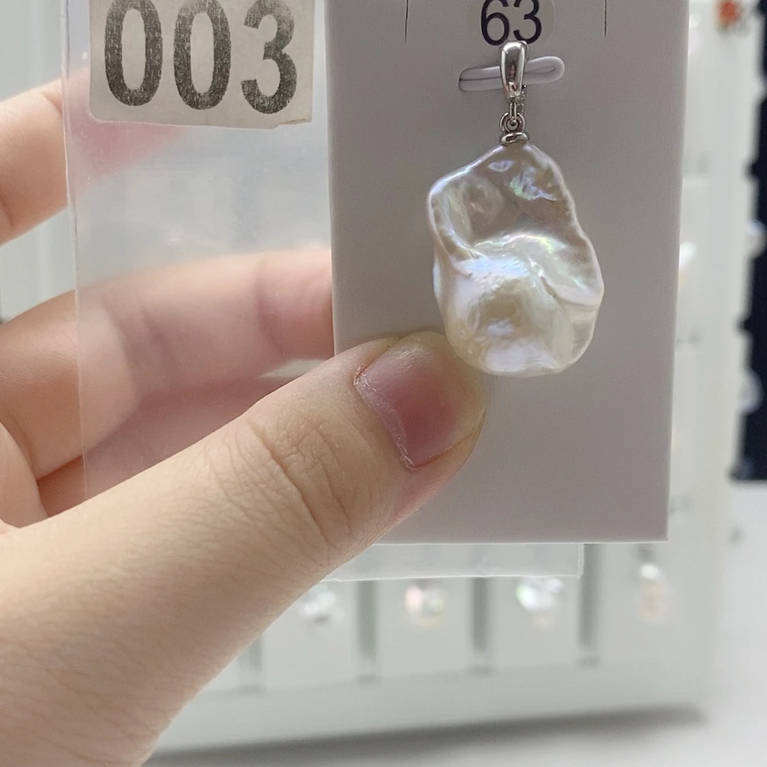 淡水珍珠合金颈饰