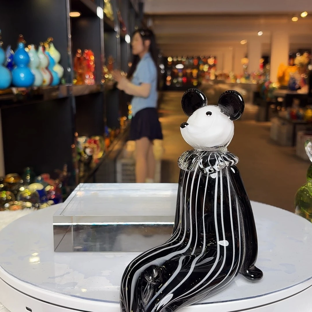 琉璃手工艺品琉璃岛上有个叫