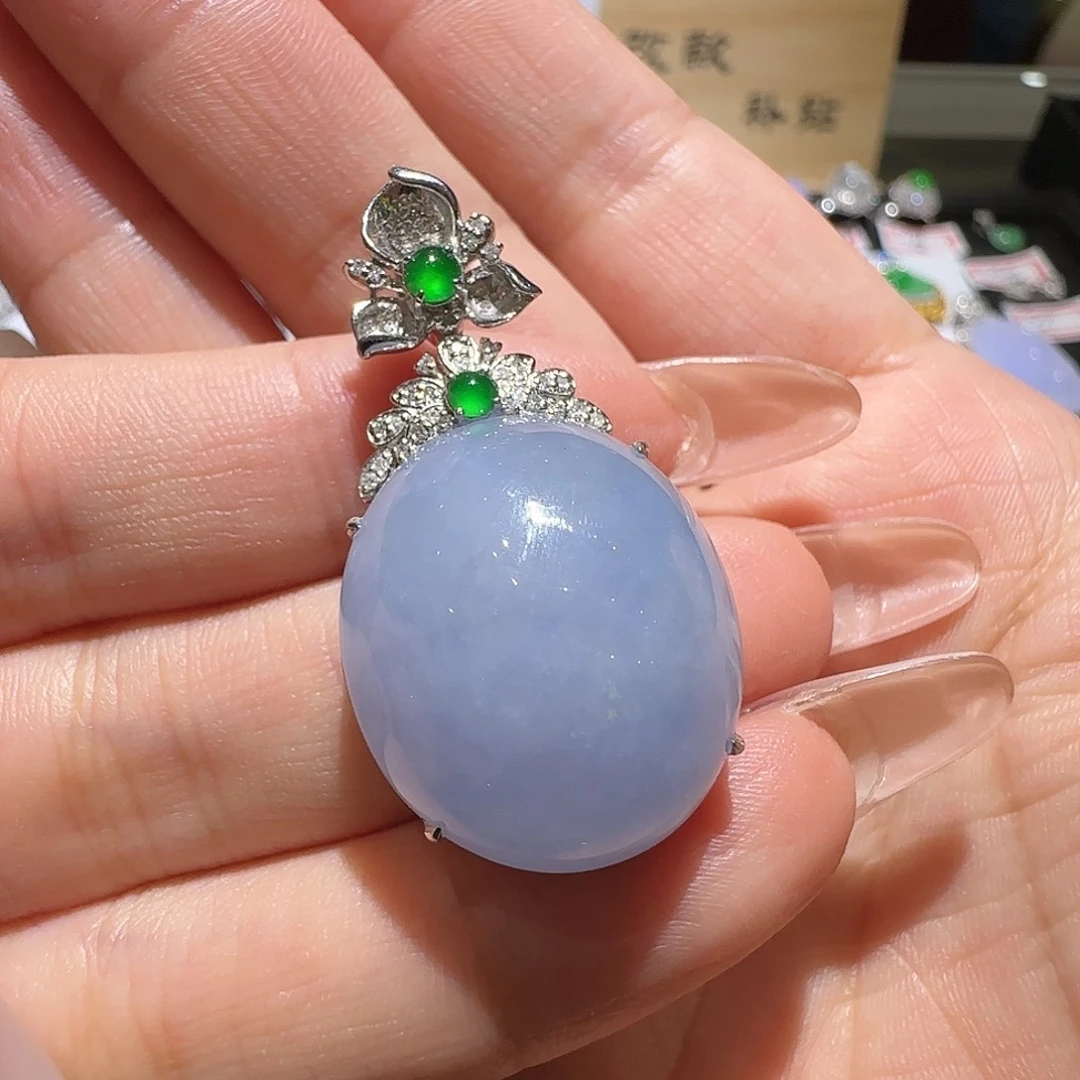【闪购商品】颈饰18K金镶嵌翡翠