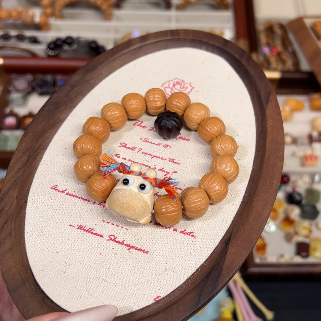 猴头核桃吊坠矮桩凤羽搭配款