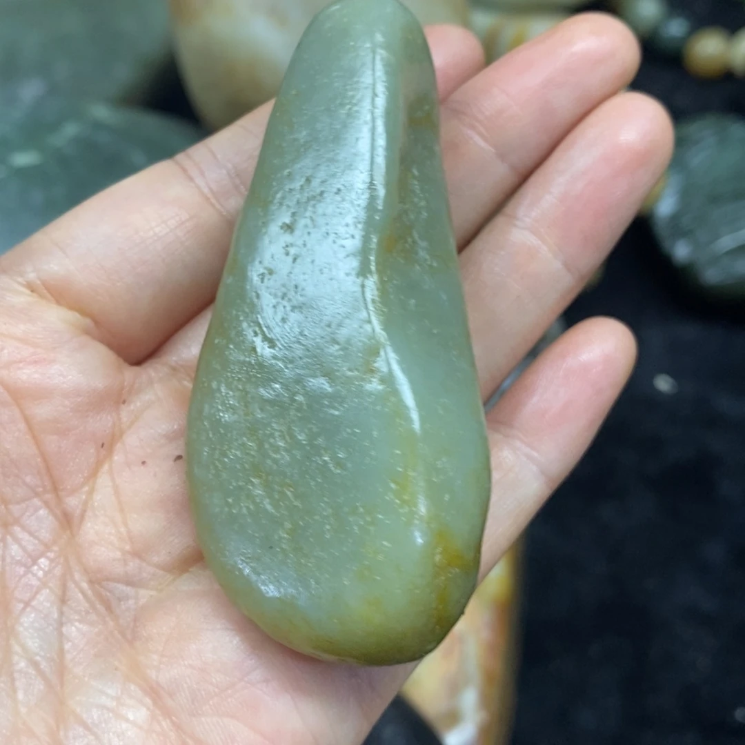 未镶嵌和田玉（糖玉）挂件