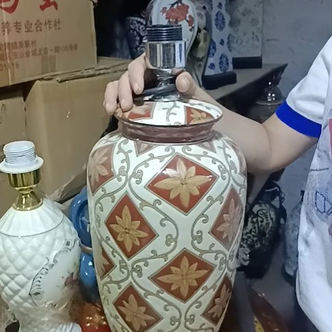 摆件瑕。。。。。。。。。不退不换。。。。。。