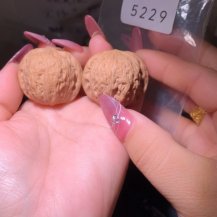 文玩核桃把件铁锤37➕