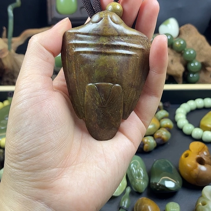 岫岩河磨玉（透闪石质玉）未镶嵌手链