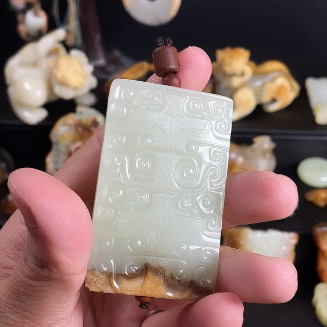 漫***生和田玉未镶嵌颈饰