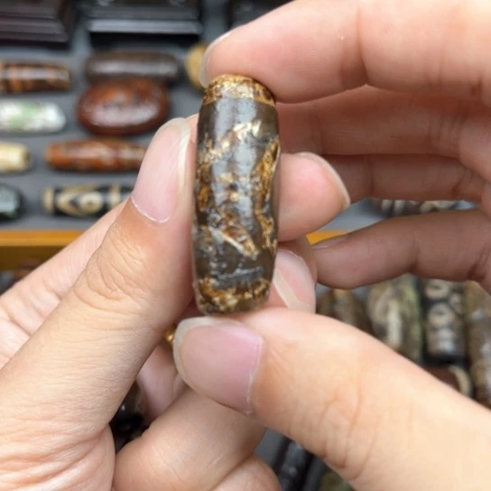 r***7玛瑙/玉髓颈饰未镶嵌