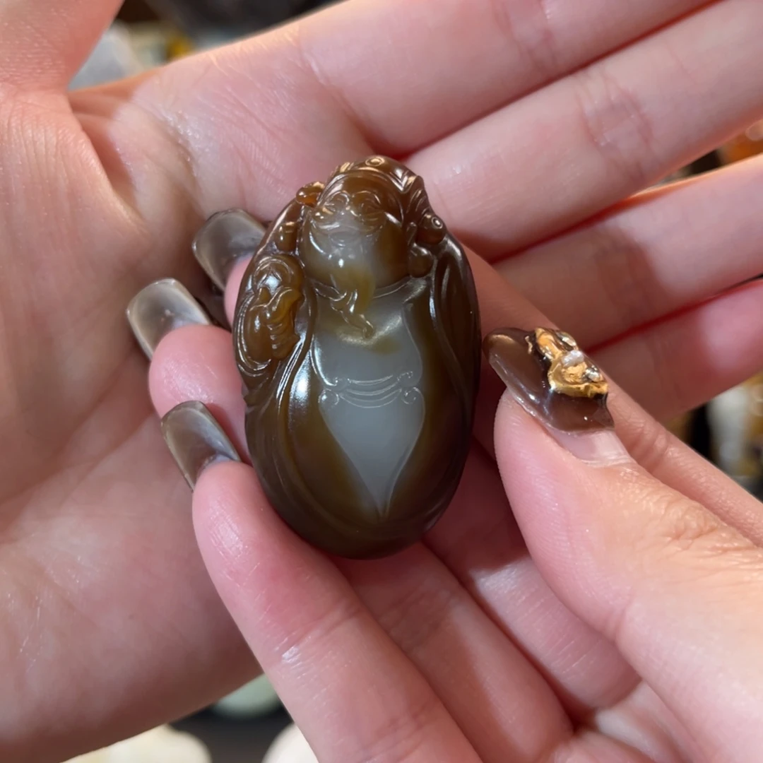 和田玉（糖玉）未镶嵌挂件金山糖白财神39克（无孔）