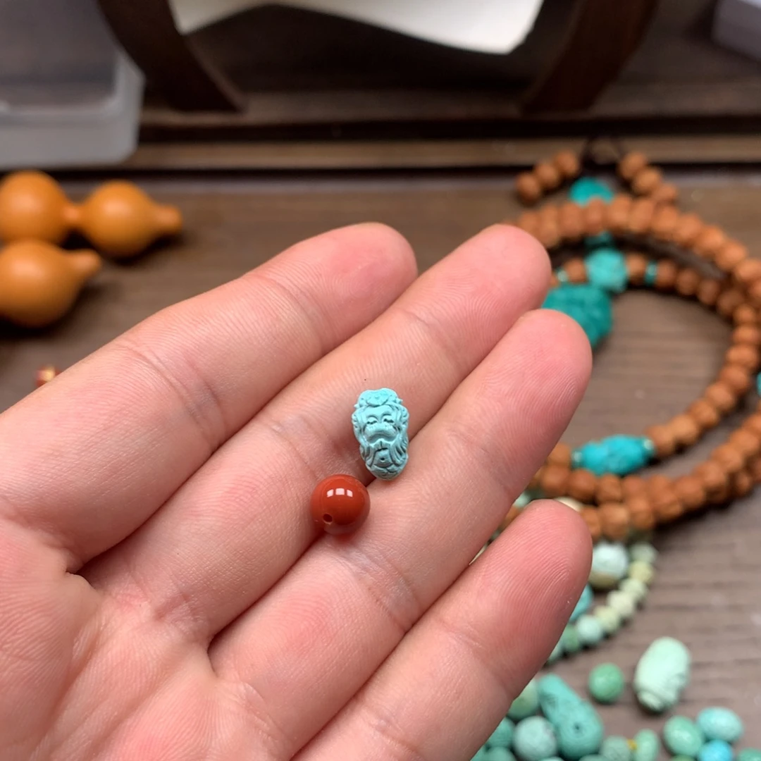 南红玛瑙未镶嵌雕刻