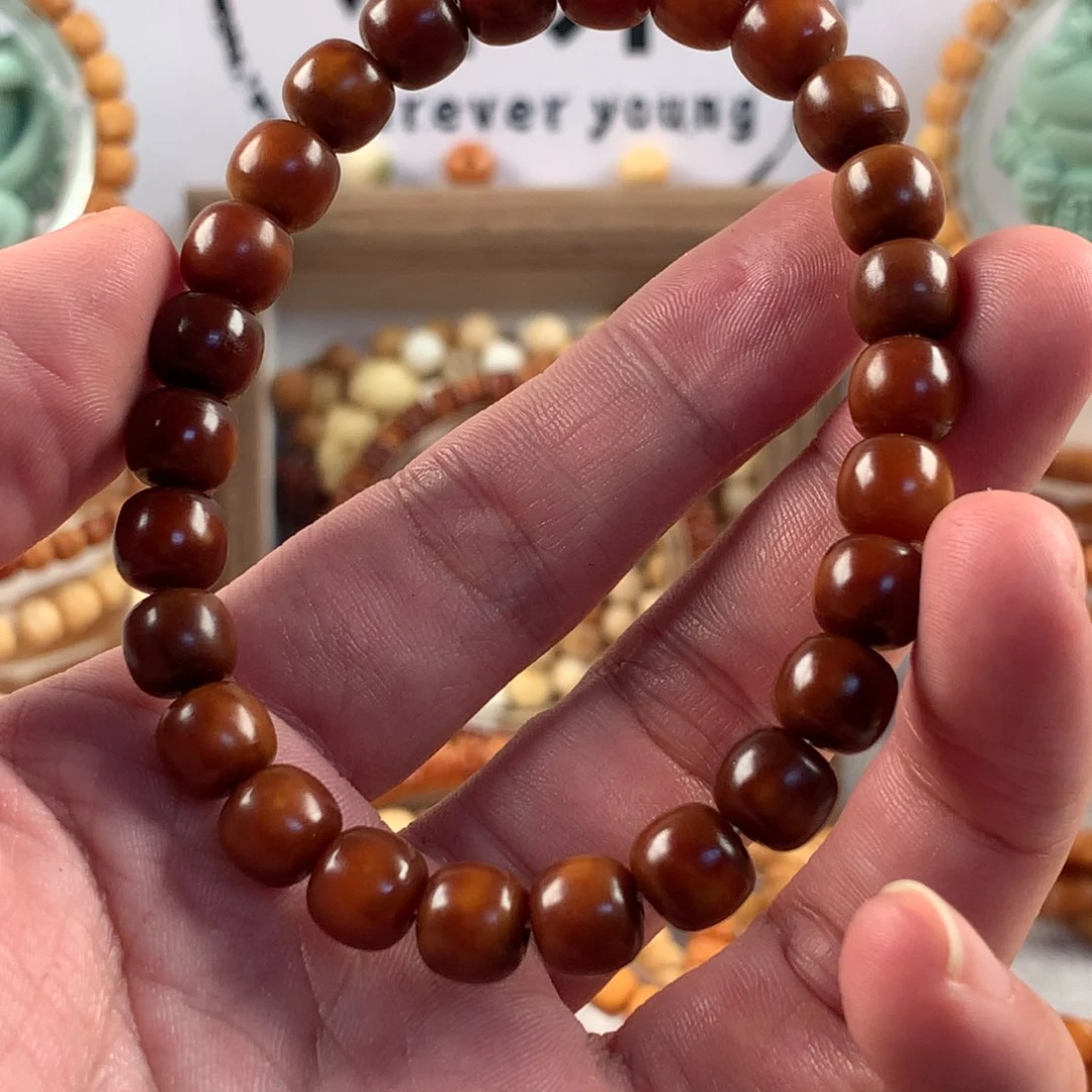 星月菩提吊坠最****。9×8极致藏红单圈