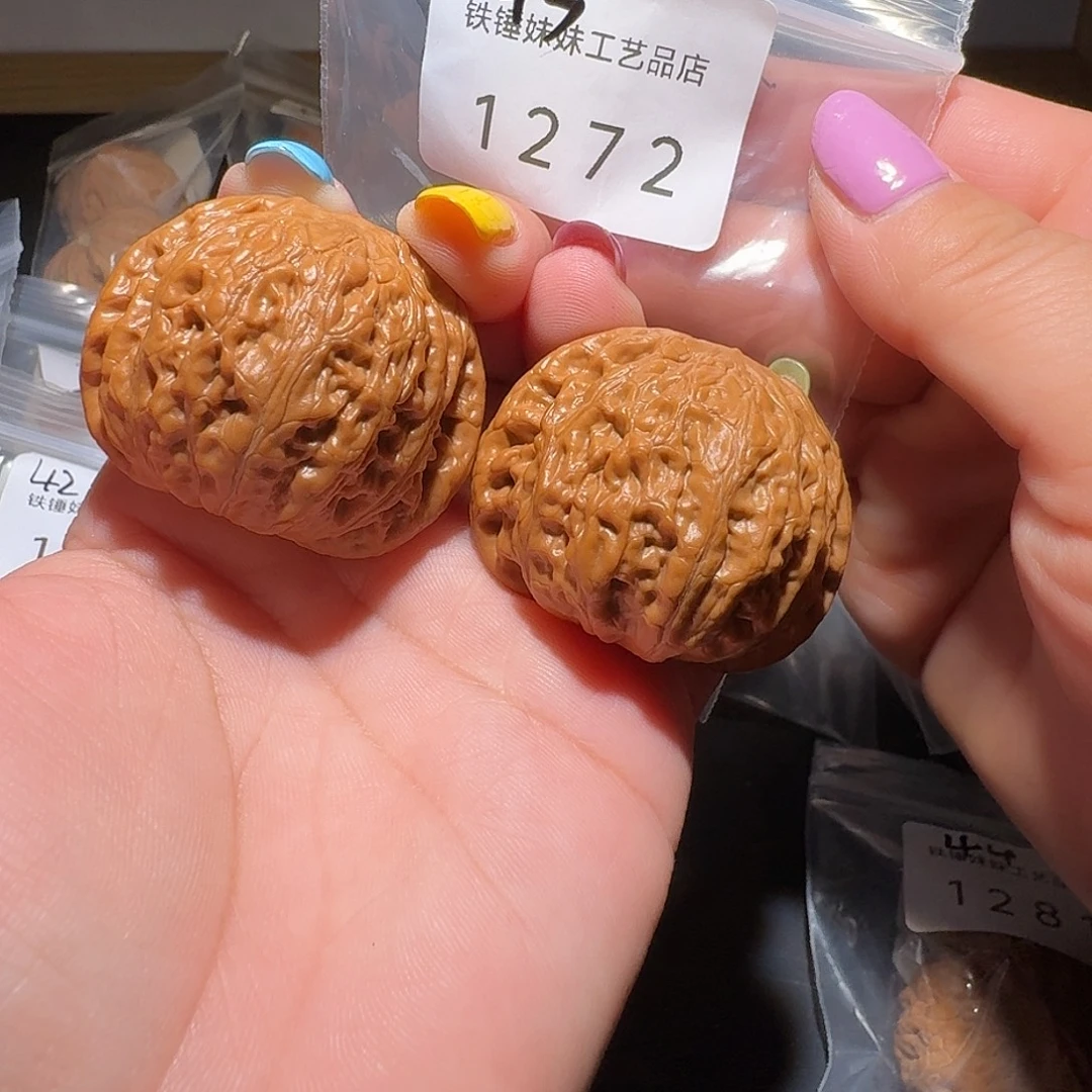 文玩核桃把件铁锤43