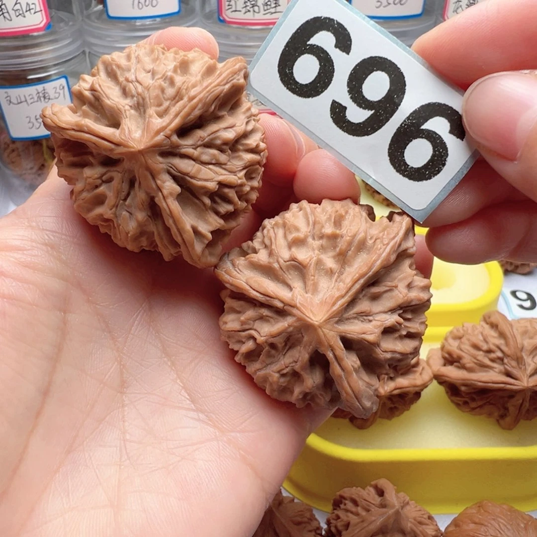 下***了吊坠文玩核桃文玩696