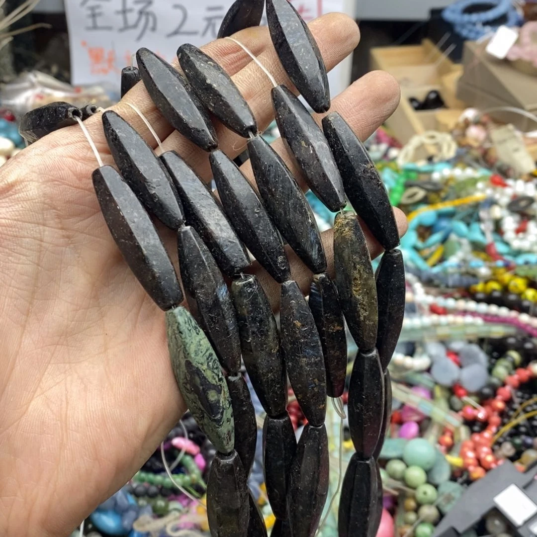 玛瑙/玉髓未镶嵌珠宝半成品一条天然蓝闪光桶珠L717